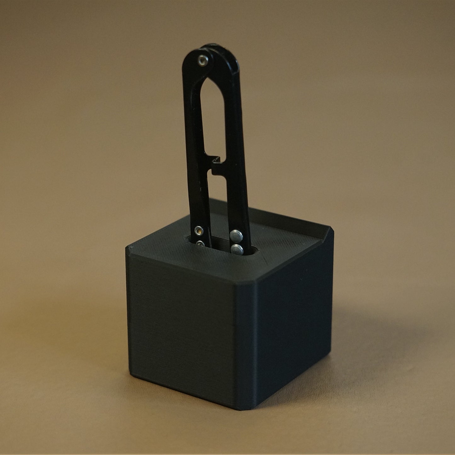 Snipper Holder Insert (*tool not included)