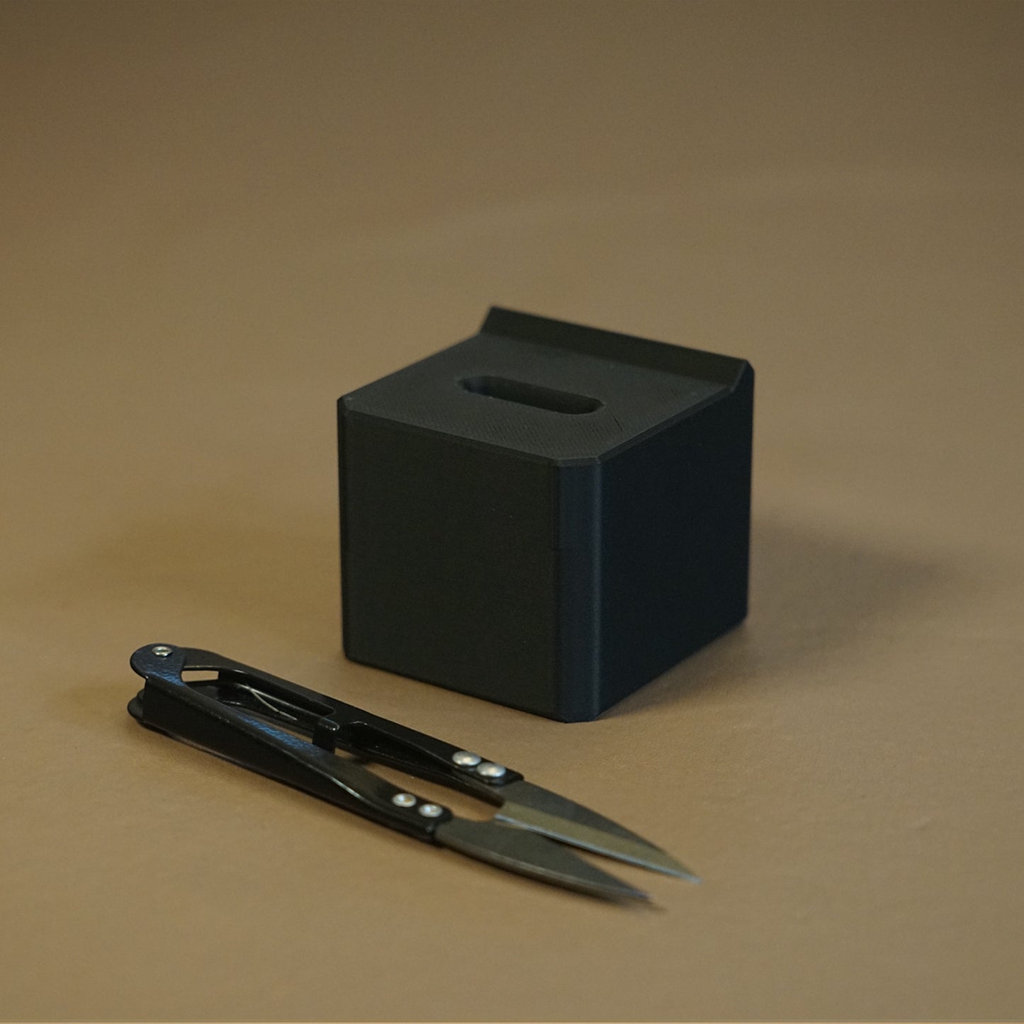 Snipper Holder Insert (*tool not included)